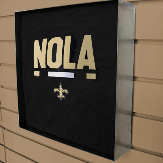 Metal Frame T-Shirt Display for Mount on Wall - Slat - Grid - 1