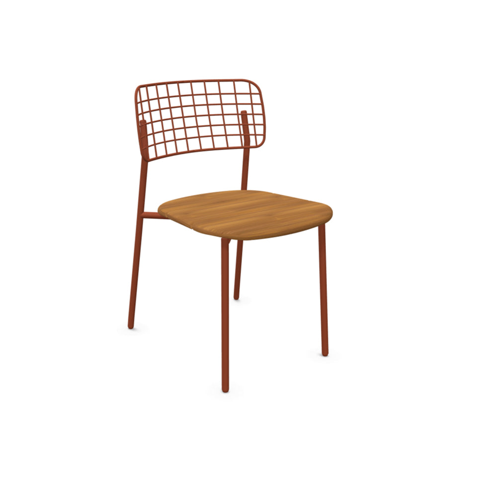 Emu Lyze E615T stacking chair with maple red aluminum frame and teak seat slats, contemporary outdoor dining chair for hospitality or residential use.